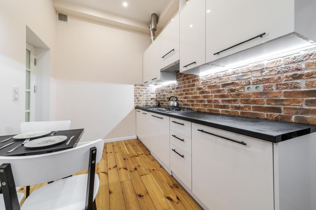 Inshiapartments On Teodora Square Apartment *