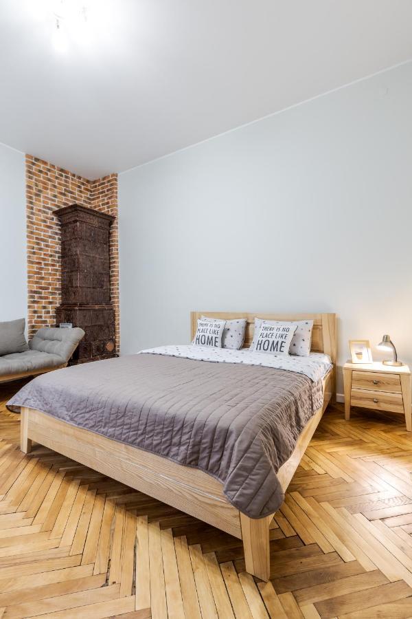 Inshiapartments On Teodora Square * Lviv