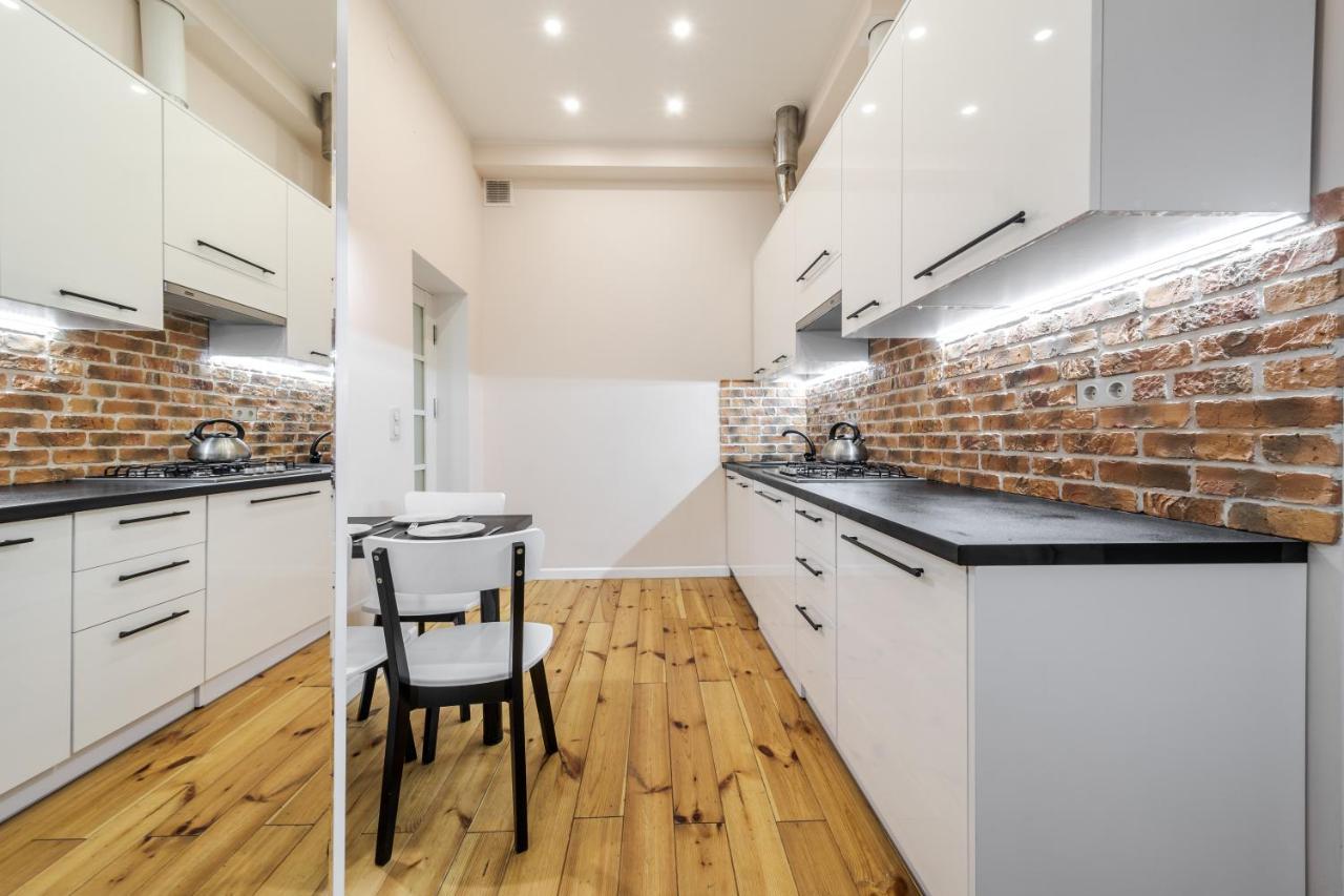 Inshiapartments On Teodora Square *