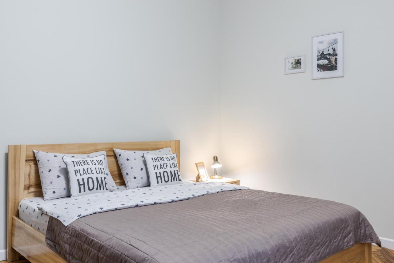 Inshiapartments On Teodora Square Apartment *