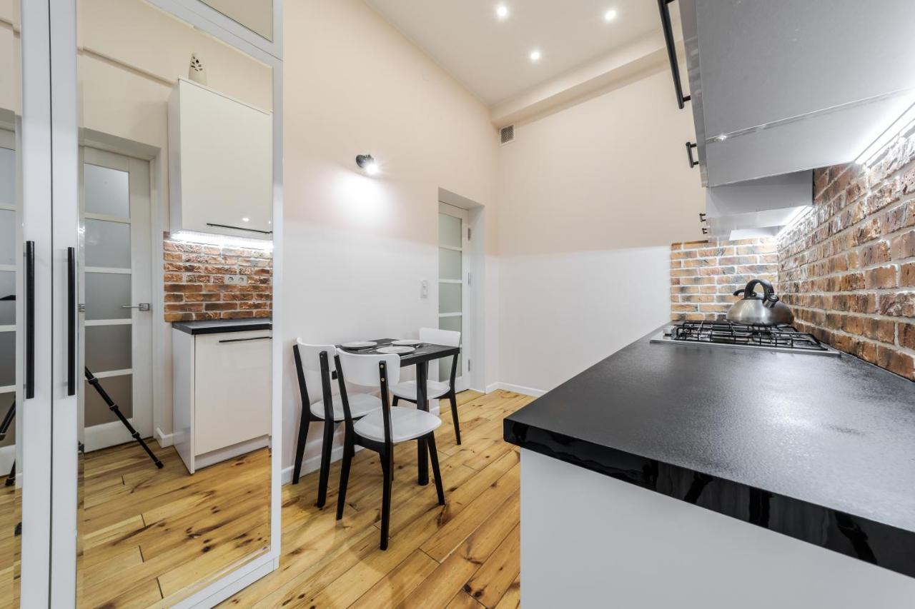 Inshiapartments On Teodora Square *